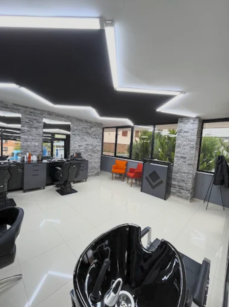 BERKAY TORLAK HAIR STUDIO fotoğrafı